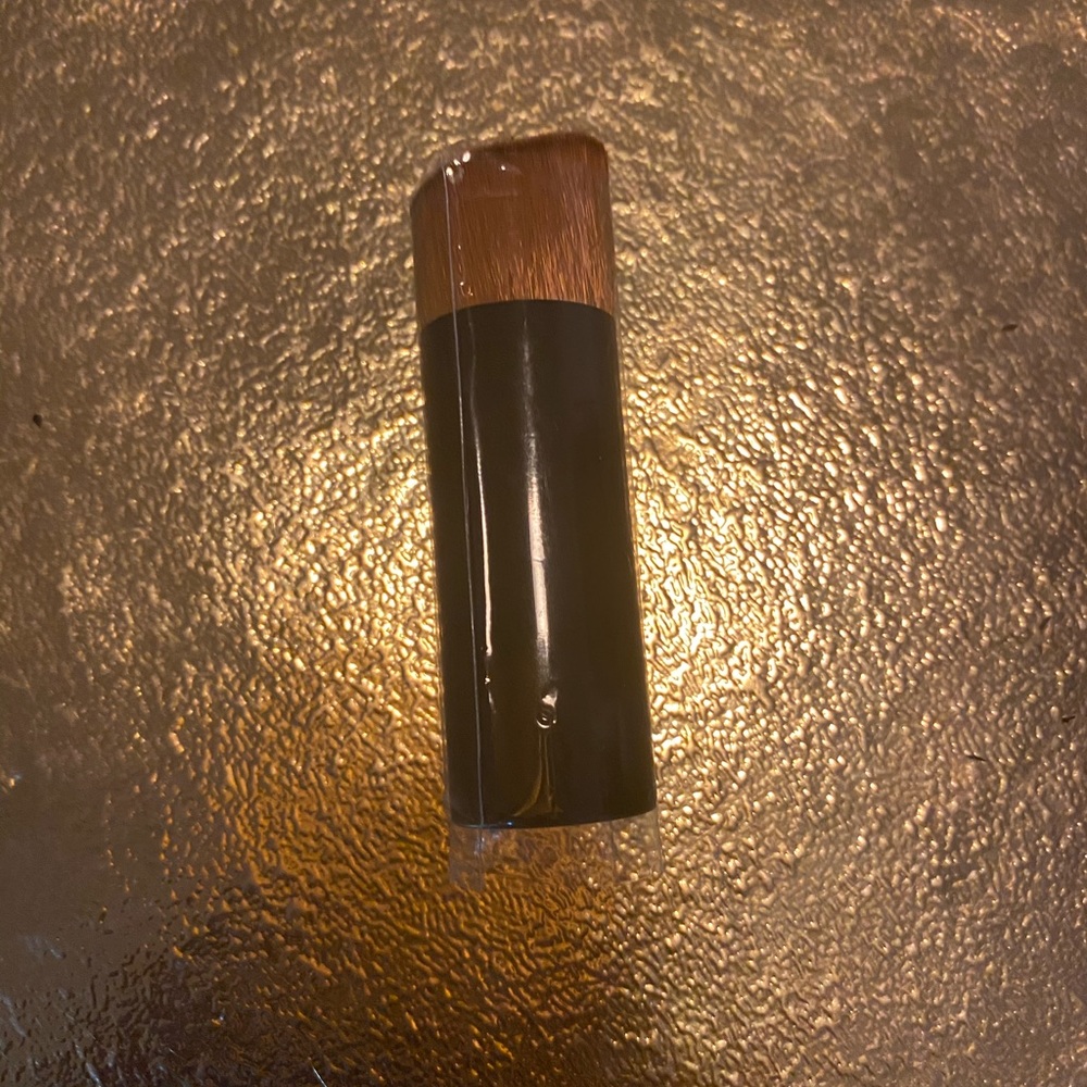 Chanel les Beiges brush .